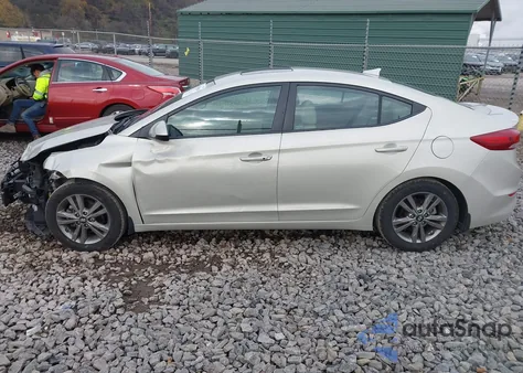 2018 Hyundai Elantra Value Edition z USA, uszkodzony, nr VIN 5NPD84LF3JH229231